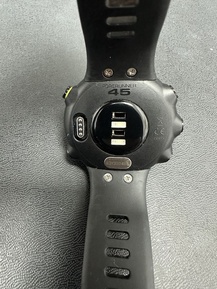 Часы гармин Forerunner 45