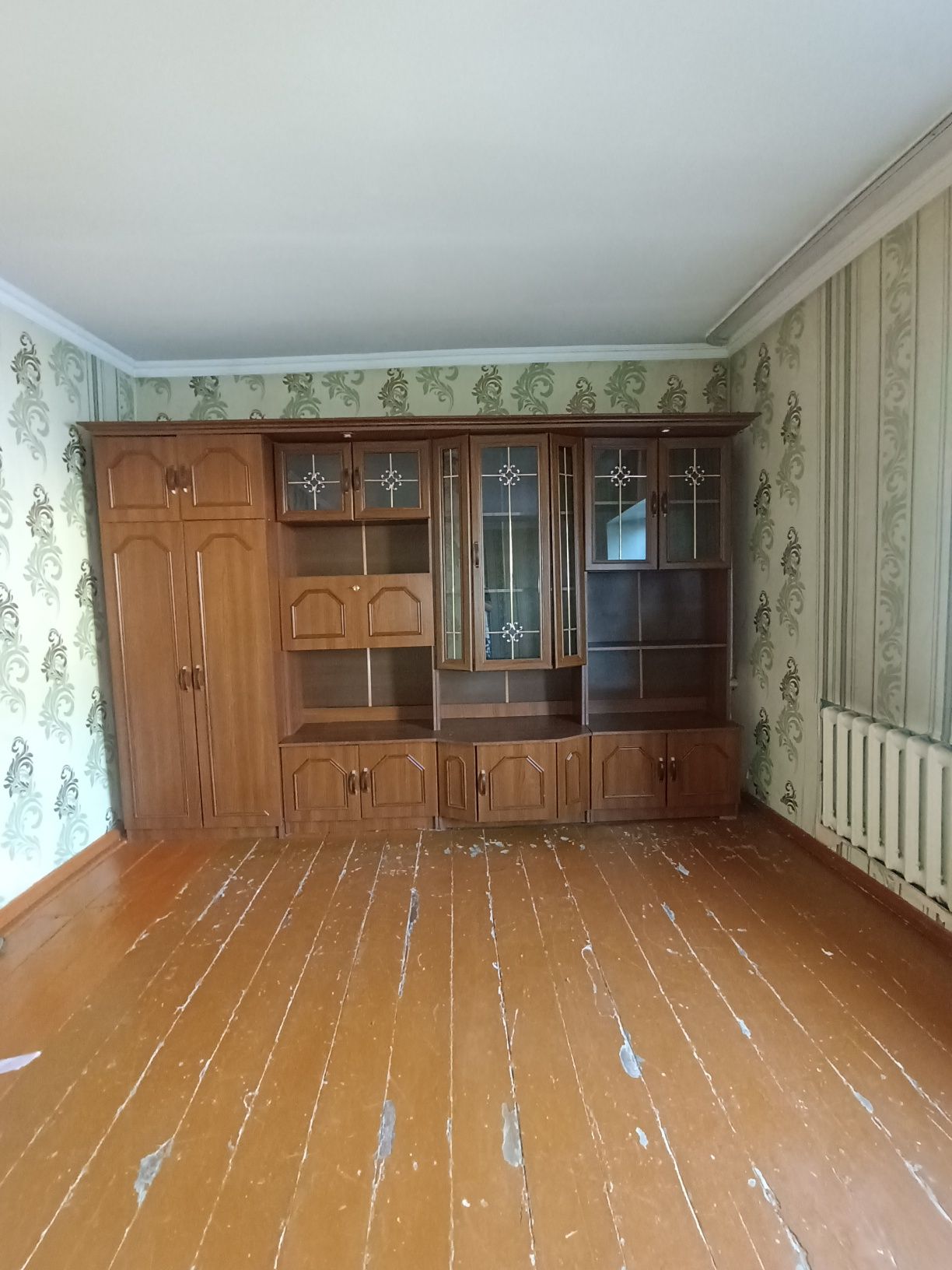 Продам стенку очень хорошая