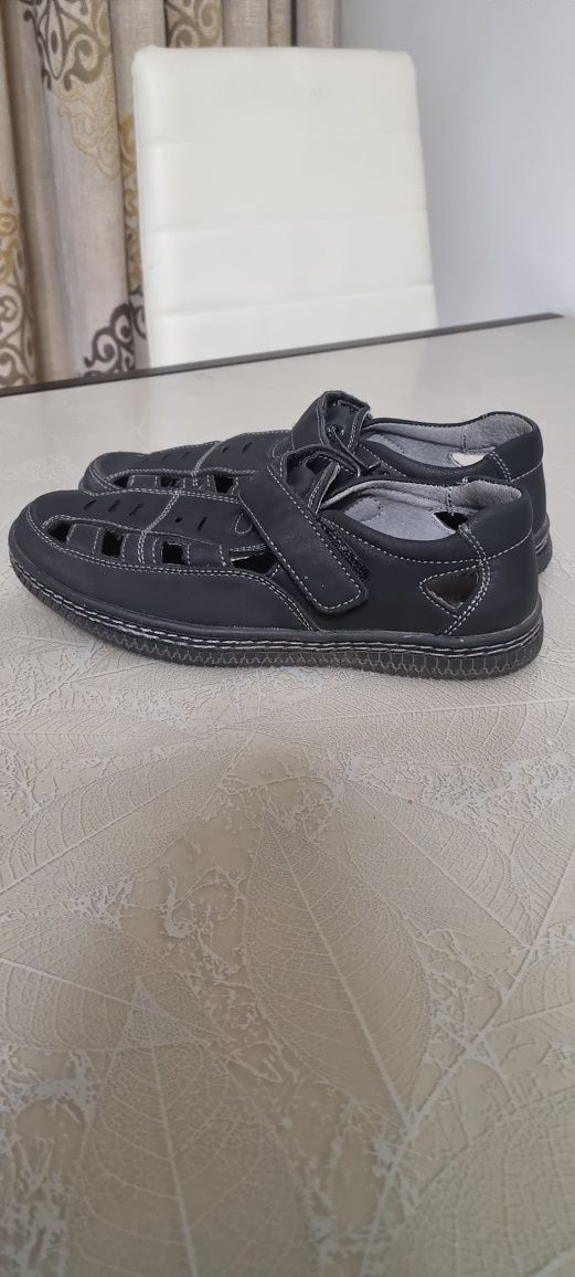 Продам  макасины