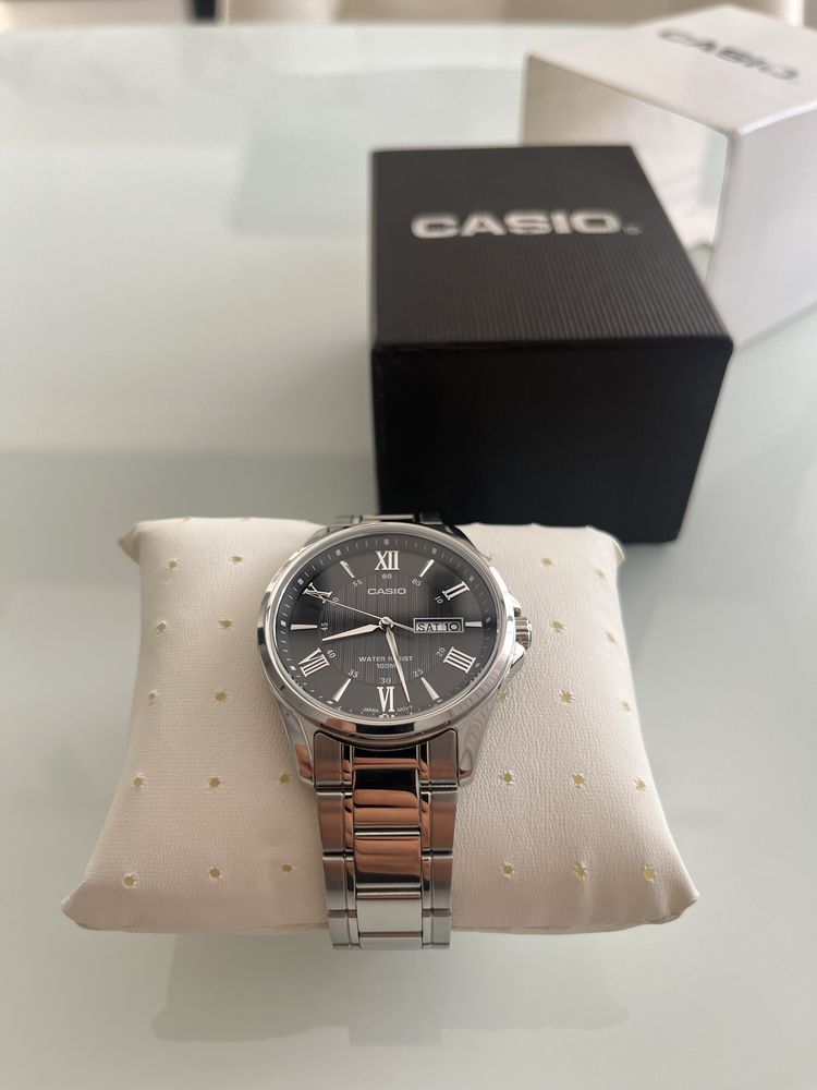 часы от фирмы CASIO
