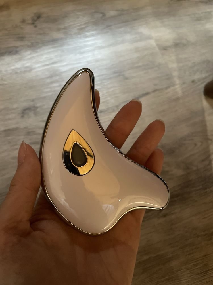 L&L skin Mio микротоковый массажер для лица с LED