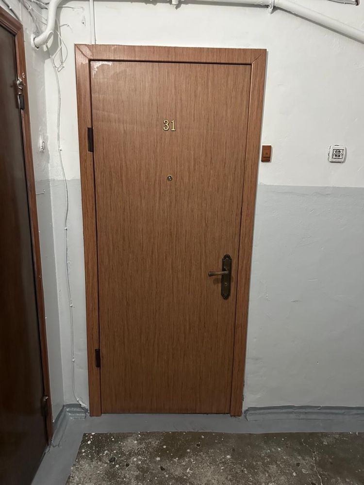 Продам дверь железную