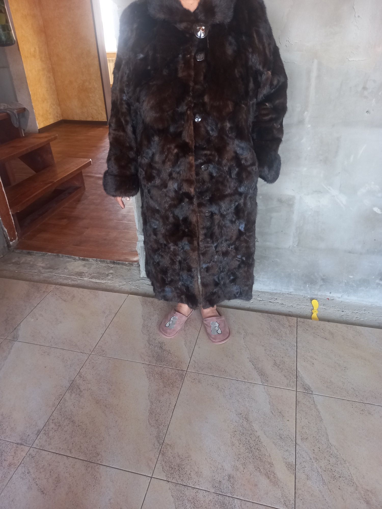 Продам Норковую шубу