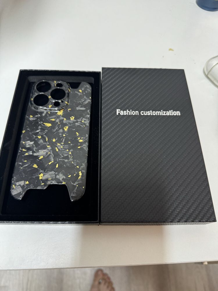Карбоновый чехол iphone 15 pro