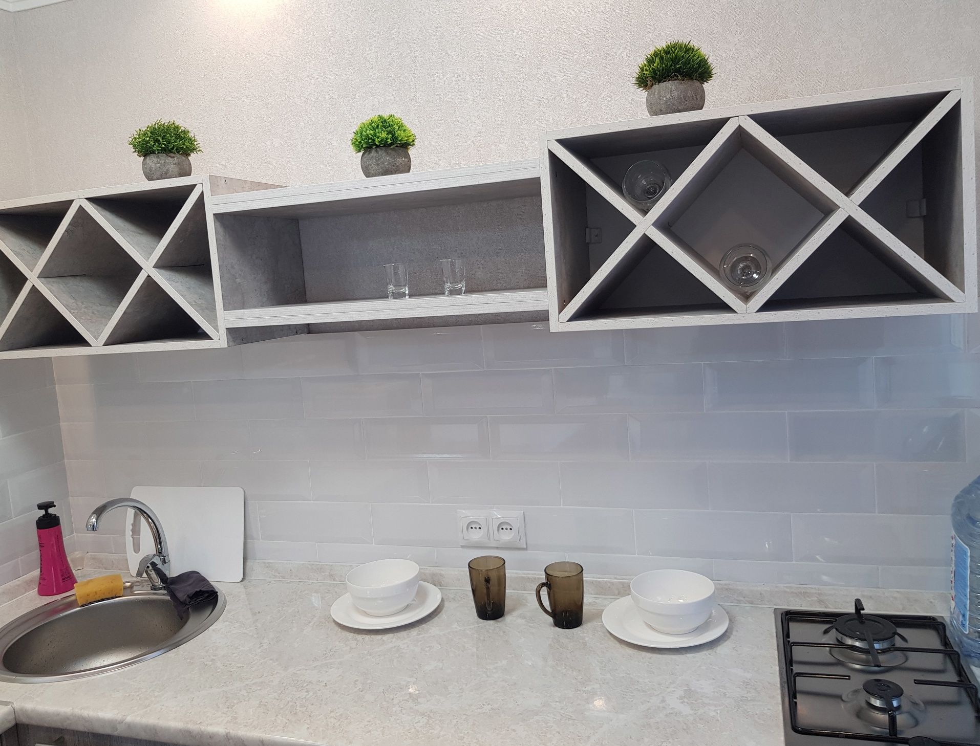 SuperLuxe, Абдирова, wi-fi, LED-ТВ, фото реальные (р-н рест. Абрикос)