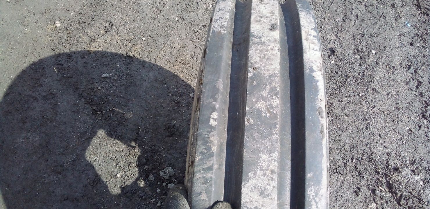 Продам баллон сельхоз шины