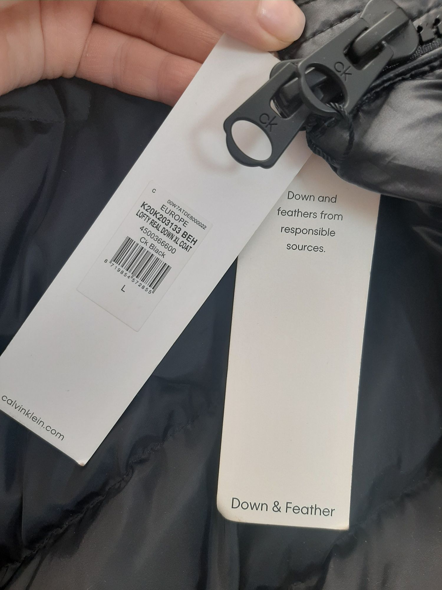 Новый зимний пуховик оригинал Calvin Klein