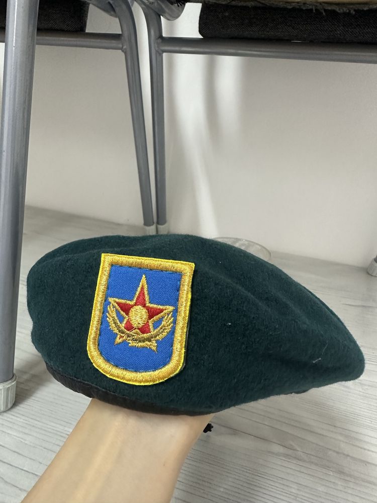 Военный берет , новый