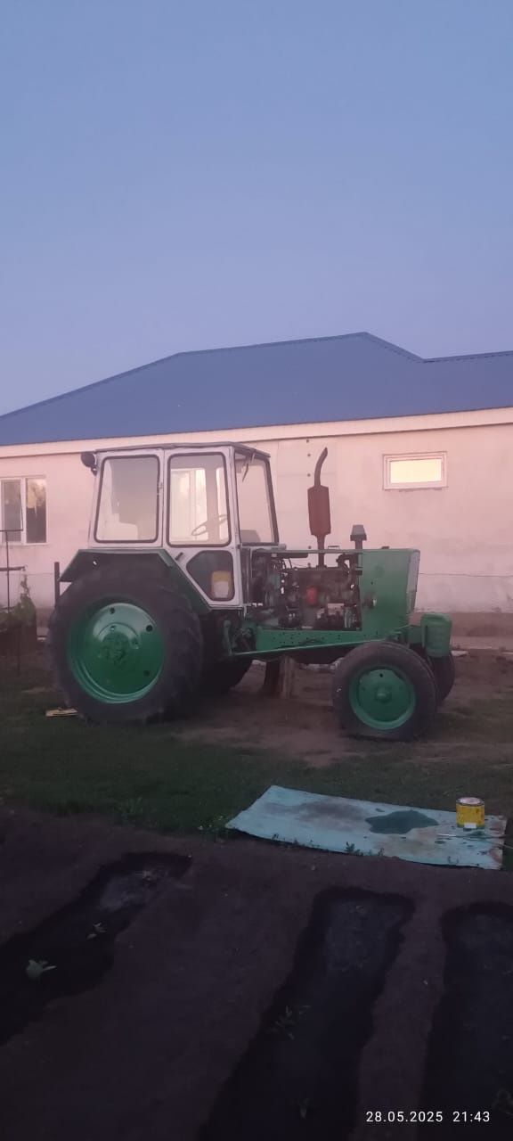 Продам трактор в отличном состоянии.
