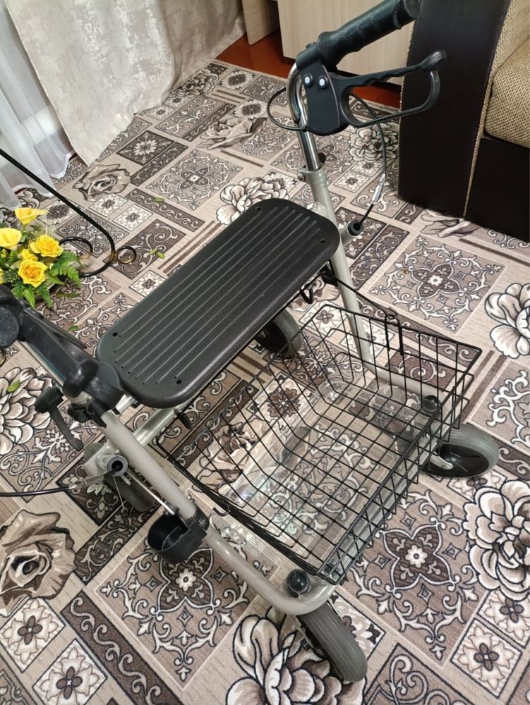Продам ходунки - роллаторы