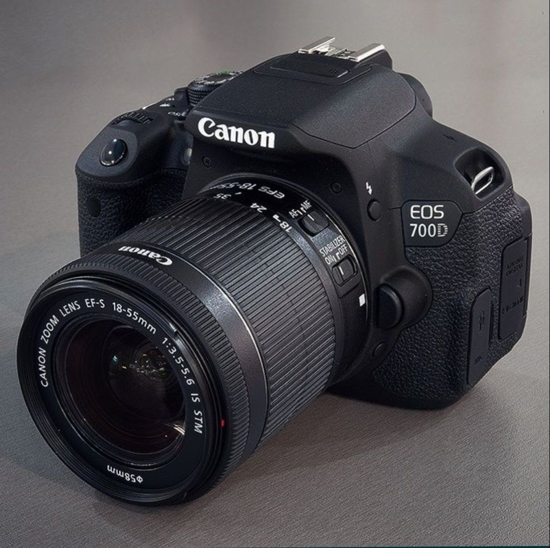 Фотоаппарат canon 700d