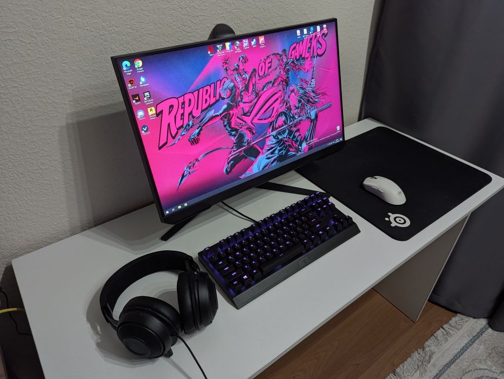 Игровой компьютер с 144 герцовым игровым монитором