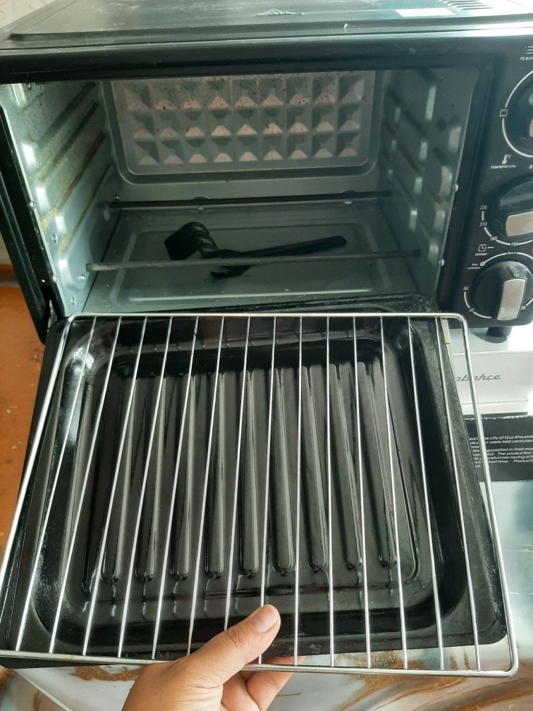 Продам духовую печку б/у.
