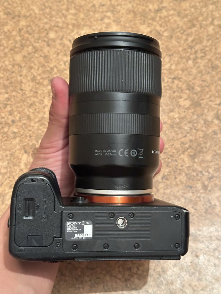 Sony A7 iii продается в хорошем состояний. В комплекте   2  батарейки