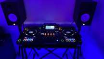 Pioneer DJ XDJ‑XZ + Yamaha Hs7 + стойки + кабеля