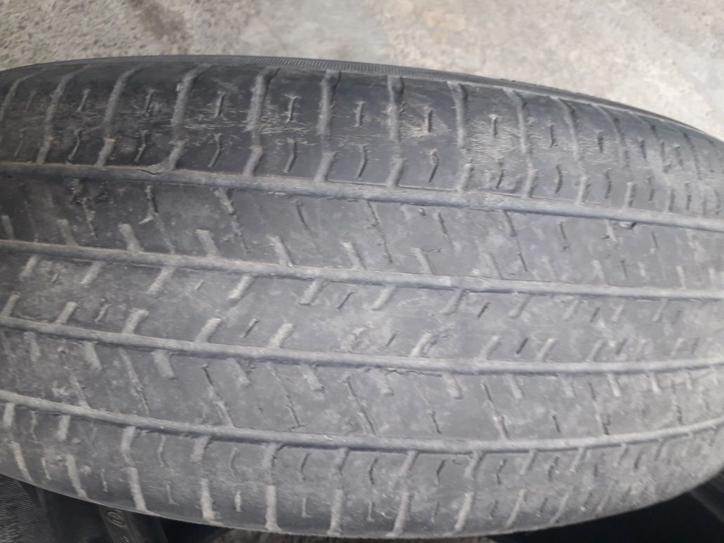Продам шины 225х65х17