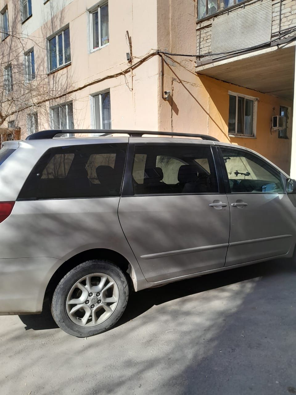 Продам Тайоту Sienna 2004