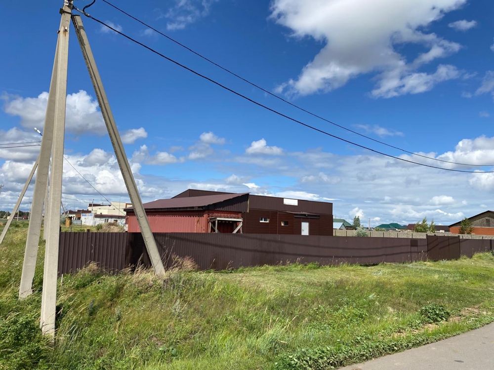 Продам земельный участок с зданием под биснес 40 соток