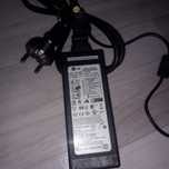 Зарядка блок питание  12V (3.0 A)