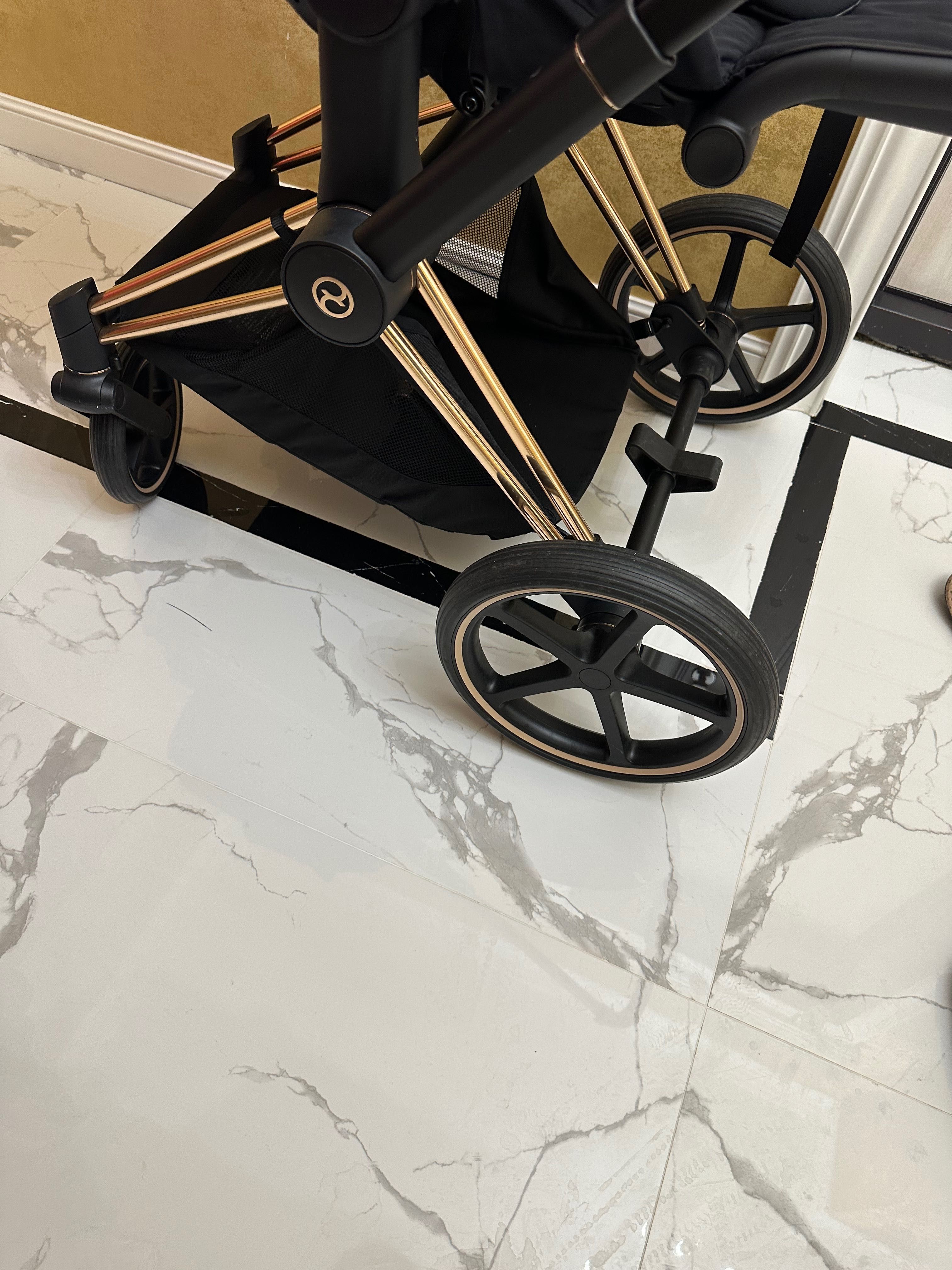 Продам коляску Cybex прогулочная