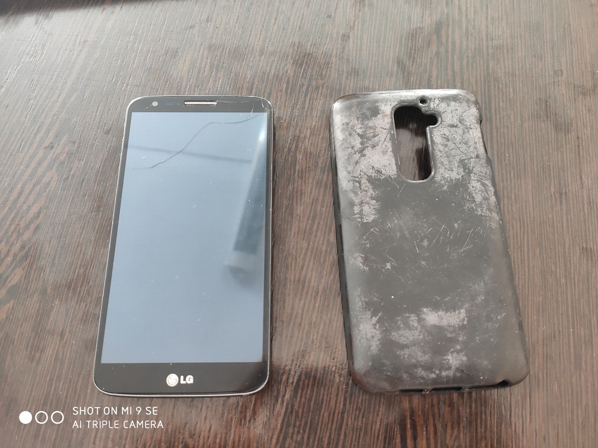 LG-D802 G2 черный и белый