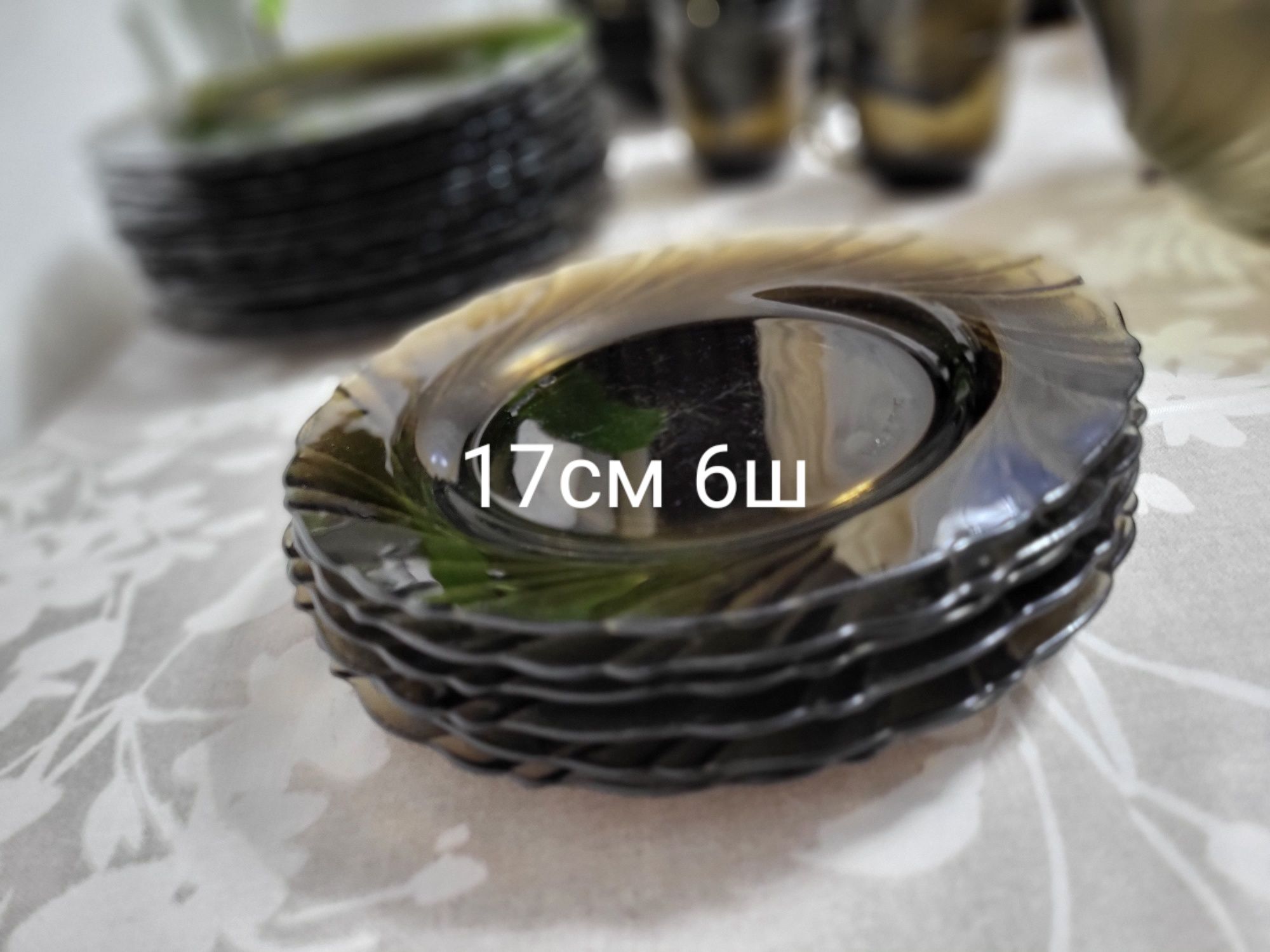 Столовый сервиз. 32000 торг