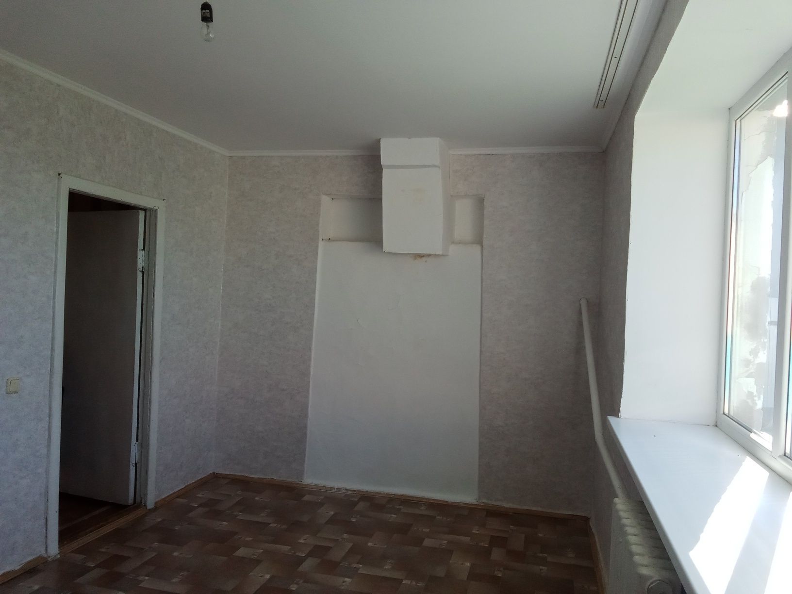 Продам частный дом ,саман обложен кирпичом за наличку