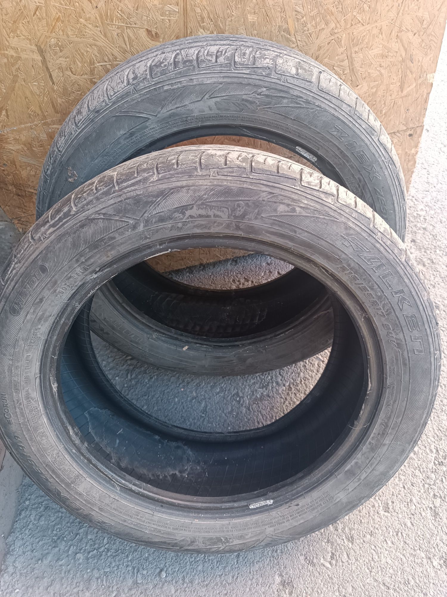 Продам шины 215/55/17