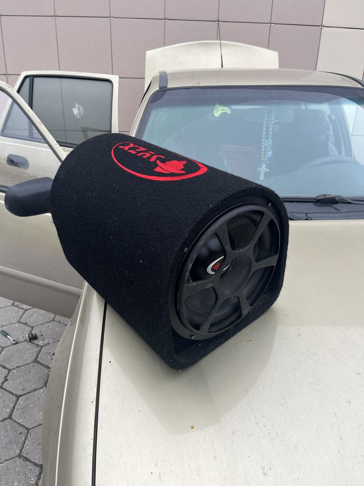 Продам сабвуфер.