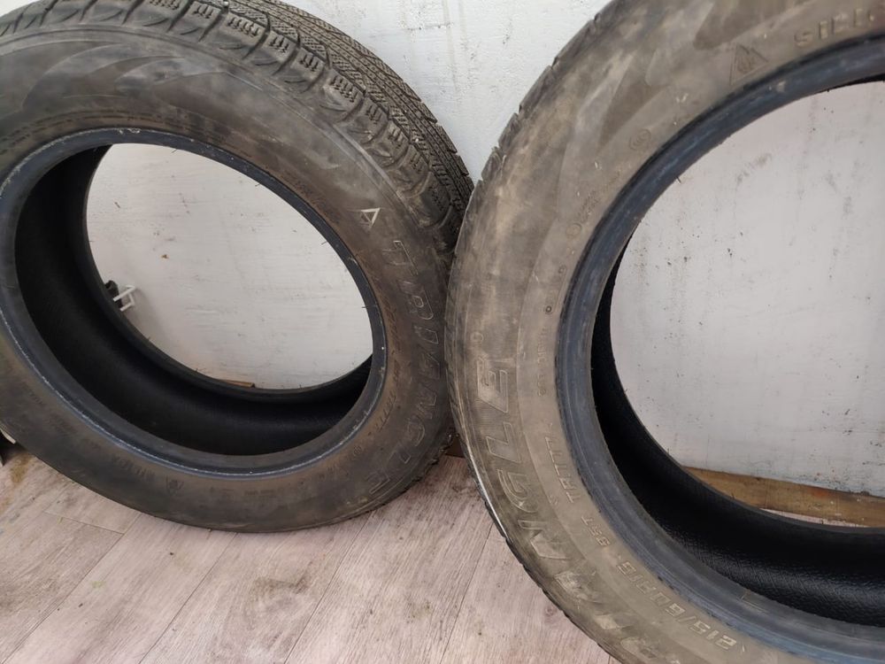 Продам шины на камри 50