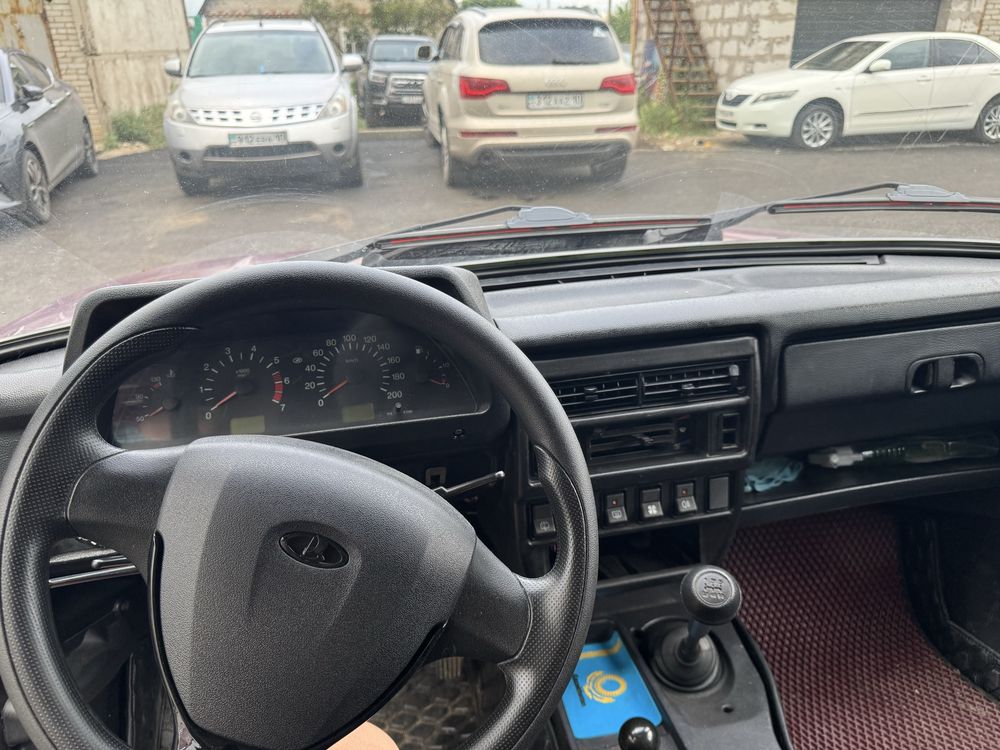 Продам ниву 212113, 2004г
