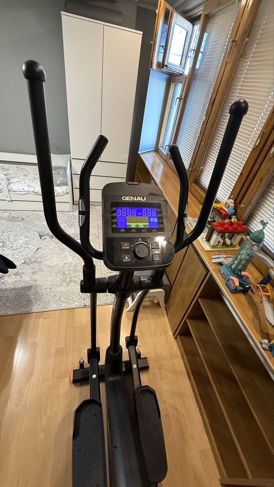 эллиптический тренажер Genau Crosstrainer Deluxe V3
