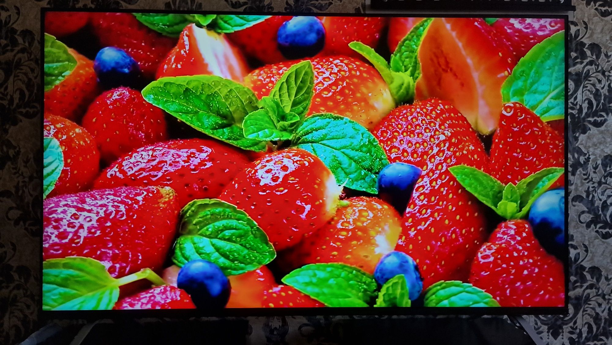 Яндекс телевизор с Алисой 55"(140см)