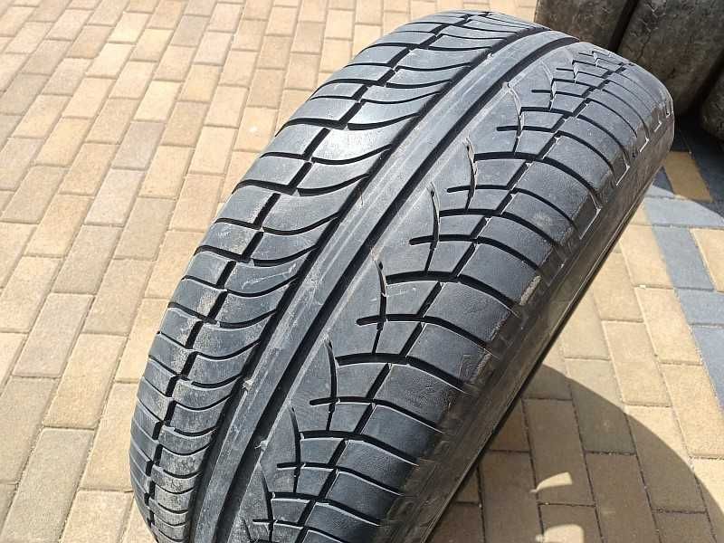 Одна шина 255/50 R20 - "Michelin Latitude Diamaris" (Италия), летняя.