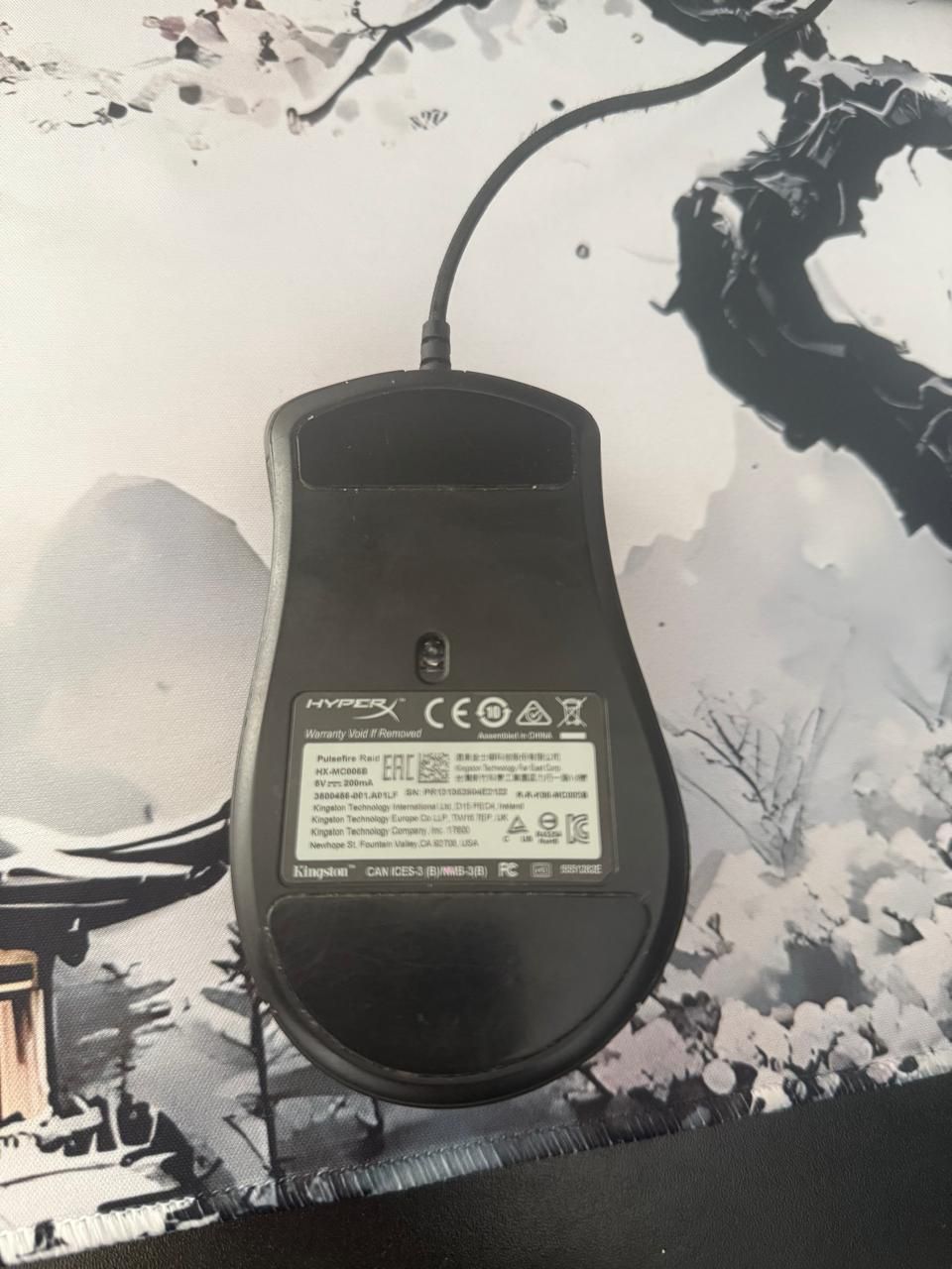 Продам комплект девайсов HyperX на компьютер клавиатура,наушники,мышь