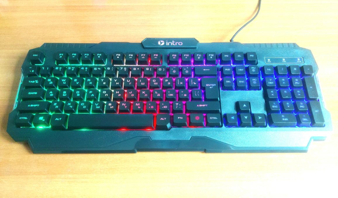 Продам игровую клавиатуру intro kg-560 rgb