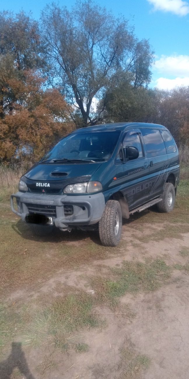 Продам Митсубиси Делику
