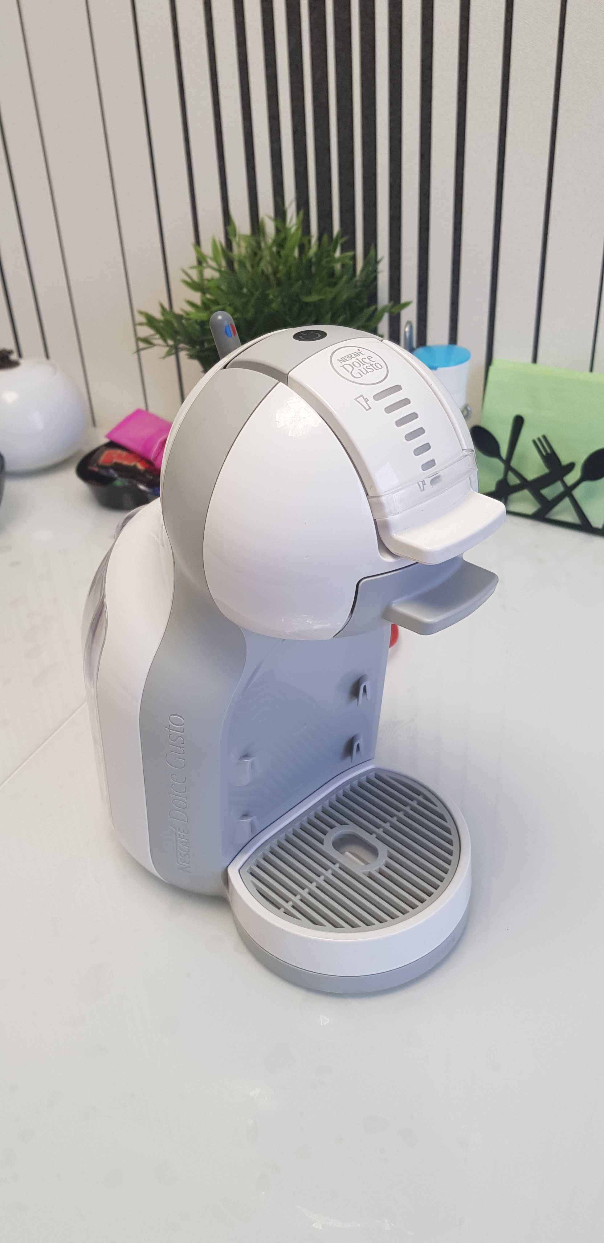 Капсульная кофемашина KRUPS MINI ME KP123B10 белая.