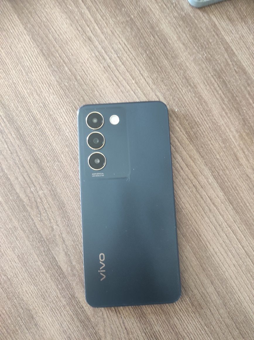 Vivo y100 и редми А5