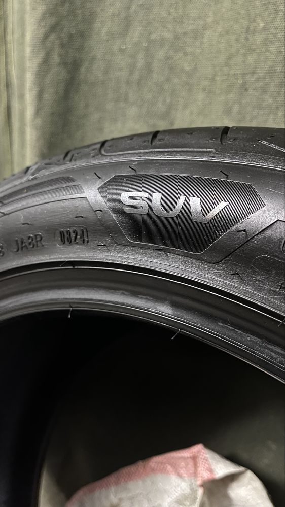 Goodyear 245/45/R20