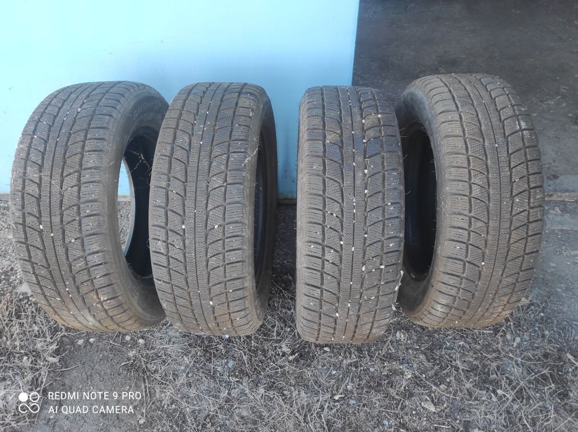 Продам авто шины размер 205/65-r15