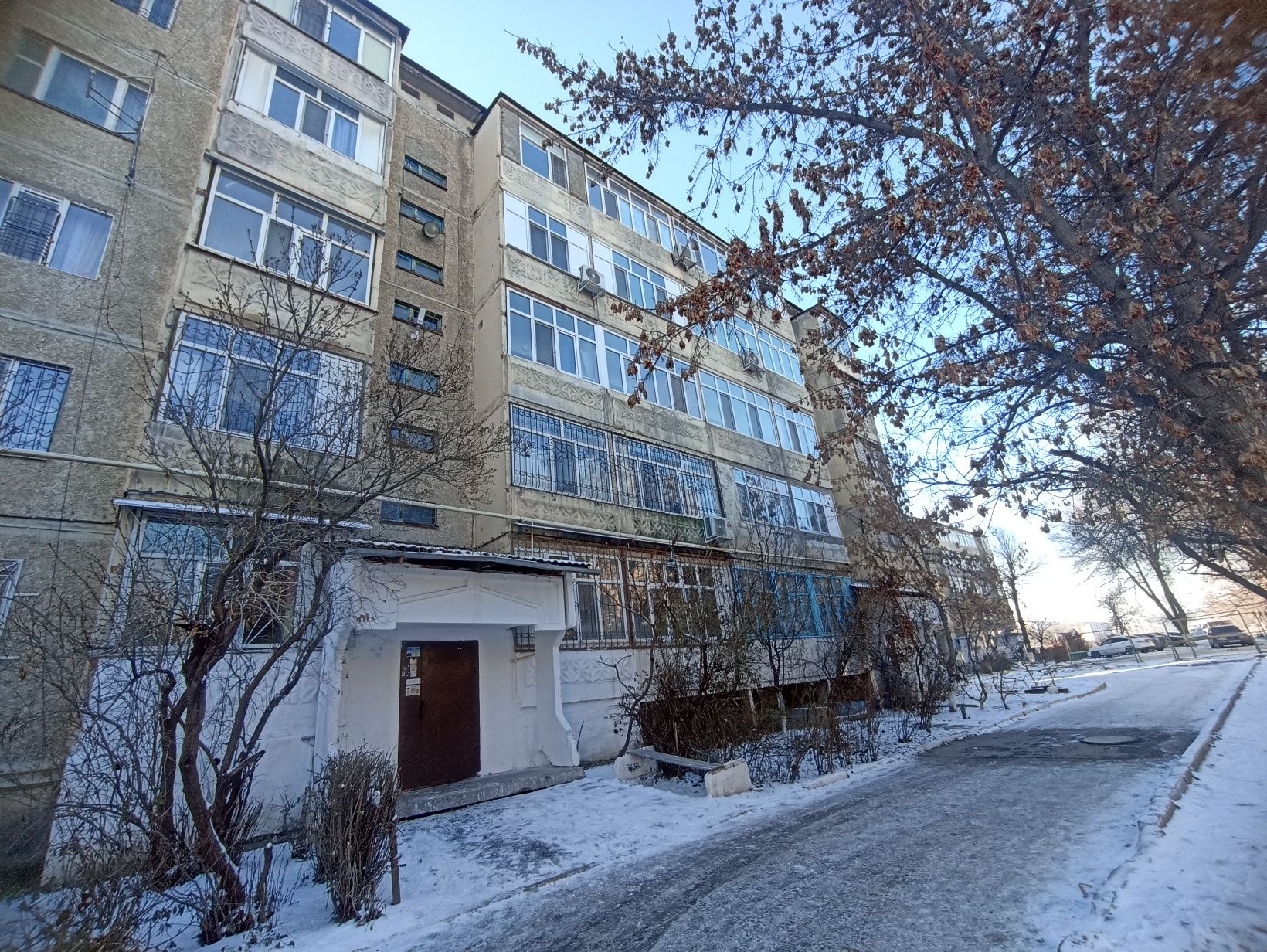3х-комн 3 эт Мас Карасу 30, парк здоровья