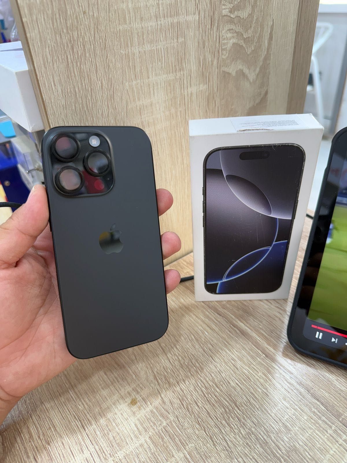 iphone 16 про 128гв