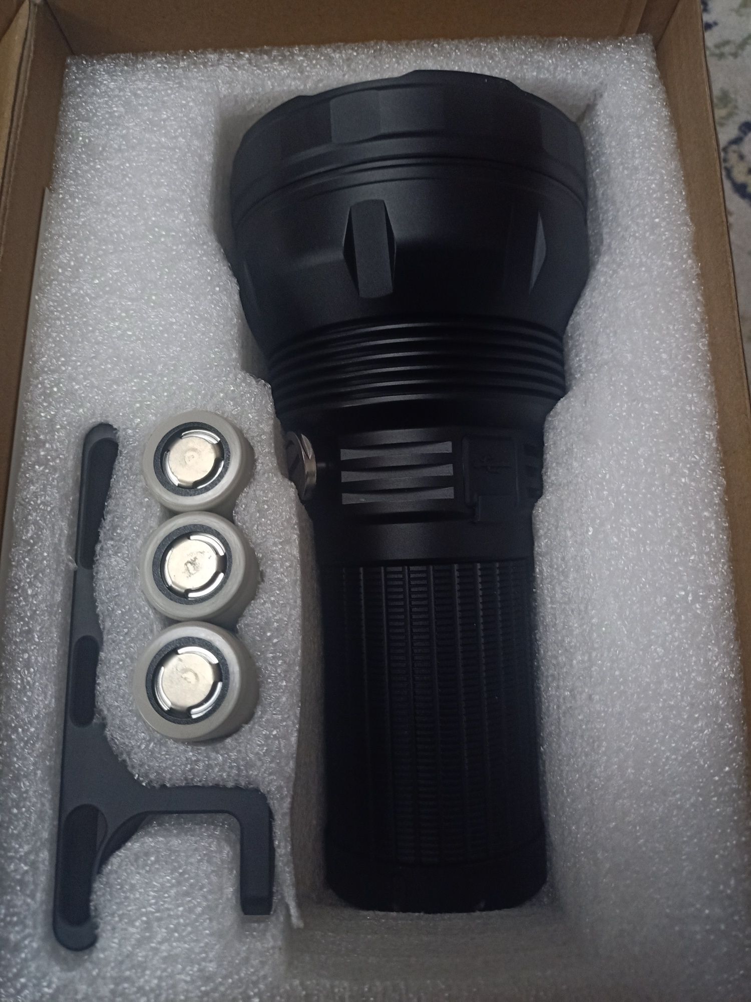 Фонарь Convoy 3X21D SBT90,2  7000 lumen 1816 metr