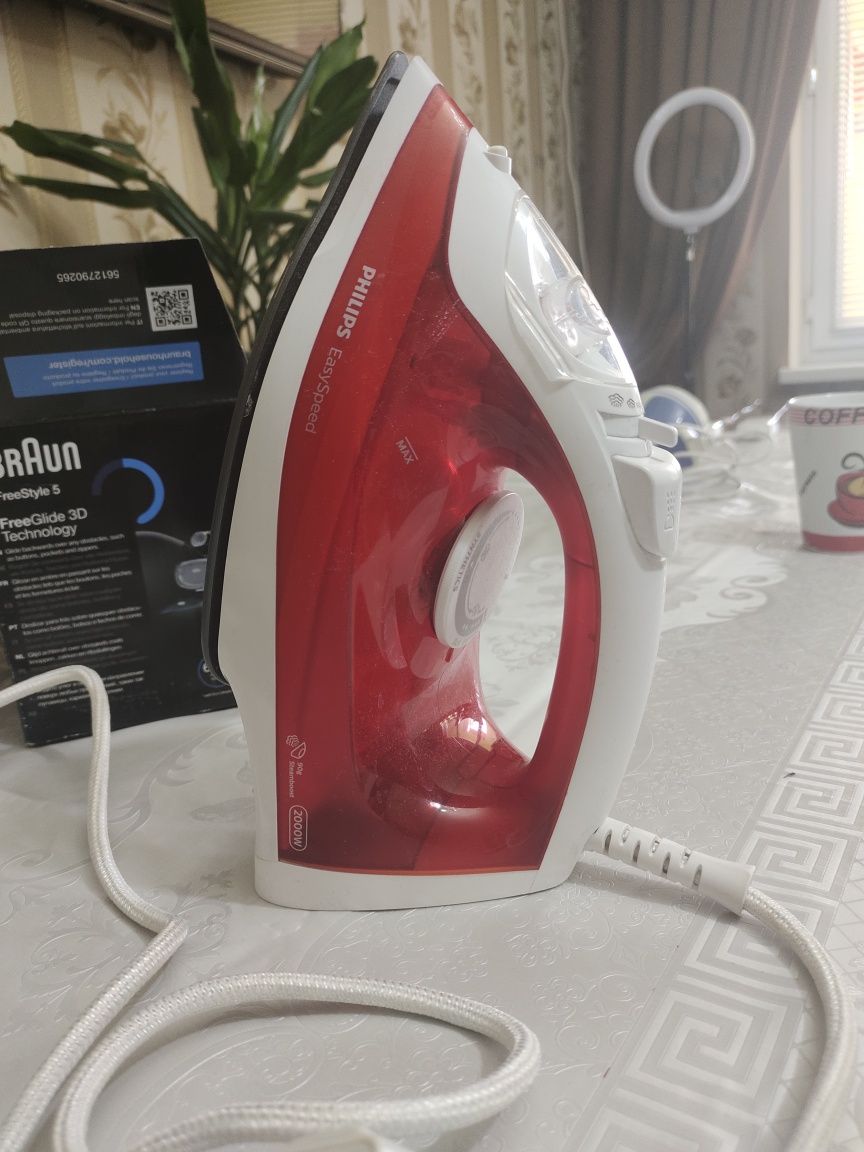 Продам утюг Philips