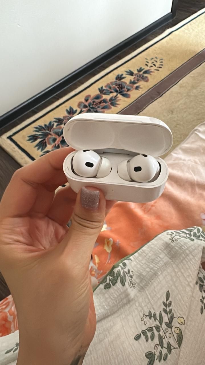 Iphone X 64 гб (в отличном состоянии) + airpods 2 (нужен ремонт)