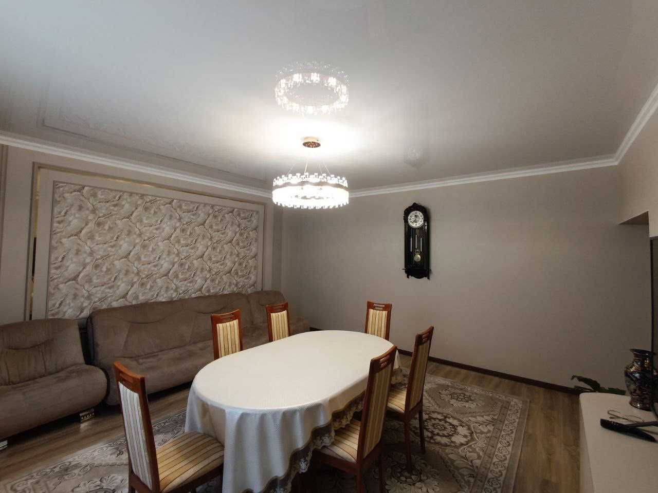 Продам коттедж в районе Плазы
