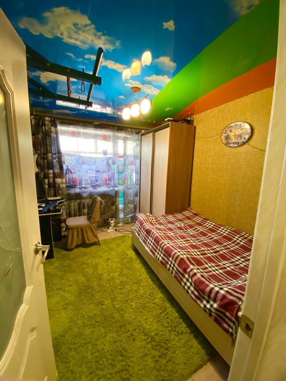 Квартира 60 м², кирпичный дом, 4 комнаты — цена ниже рыночной.