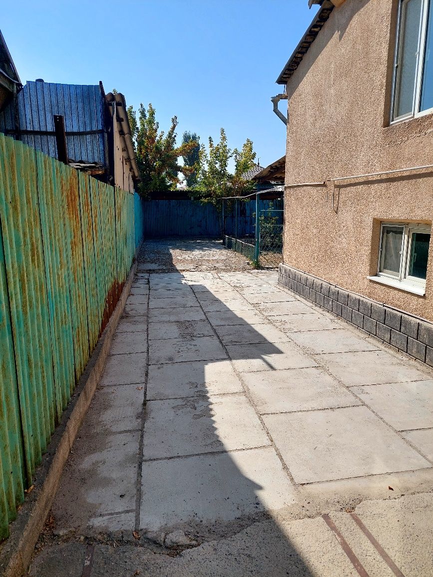Продается уютный дом в спальном районе