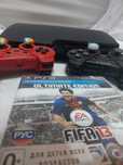 Playstation 3, с двумя джойстикоми и игрой